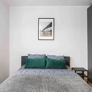Ochota District By Urban Wake Apartament
